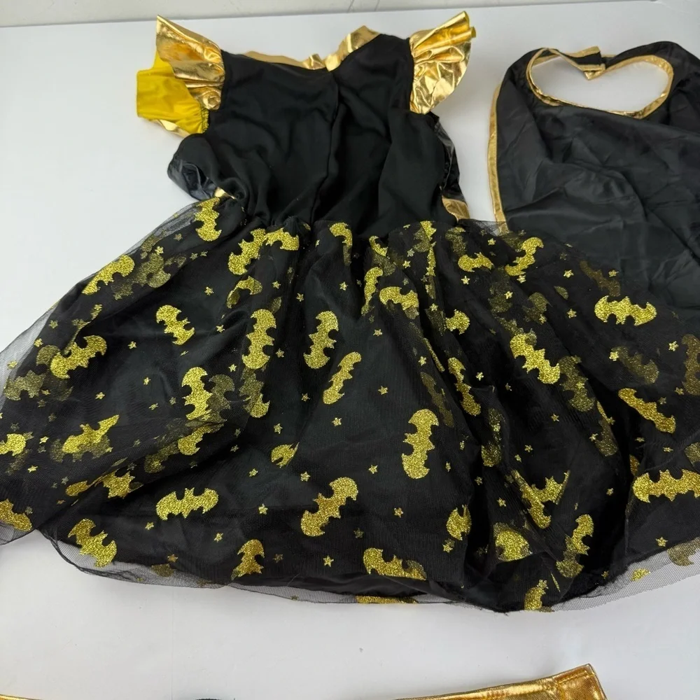 Girls Medium 7-8 Batgirl Costume Dress 5 Piece. Black and Gold